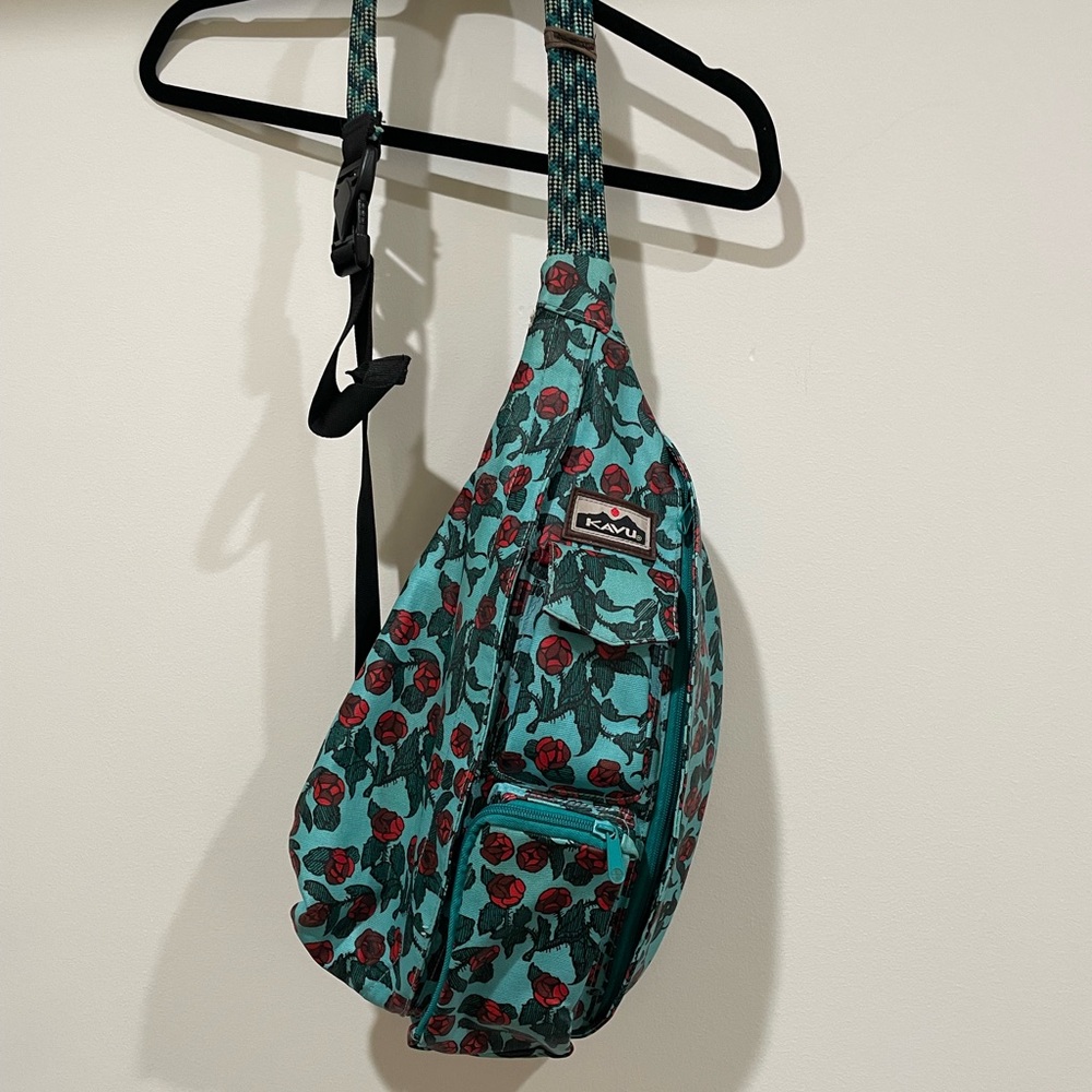 KAVU Women's Teal and Red Rose Backpack